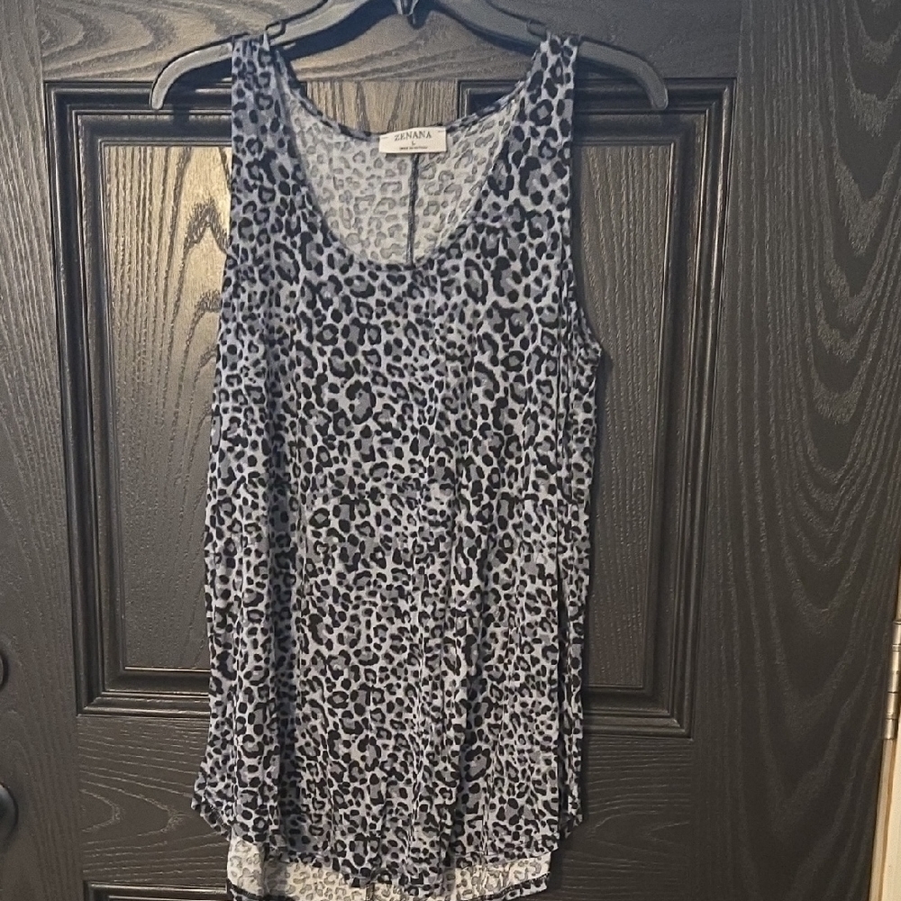 Zenana Outfitters Black and Gray Leopard Print Tank Top